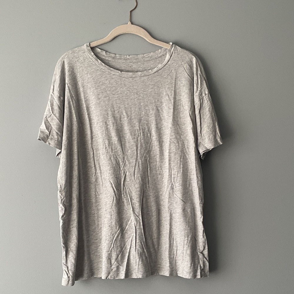 American Eagle Outfitters Light Gray Short Sleeve Tee